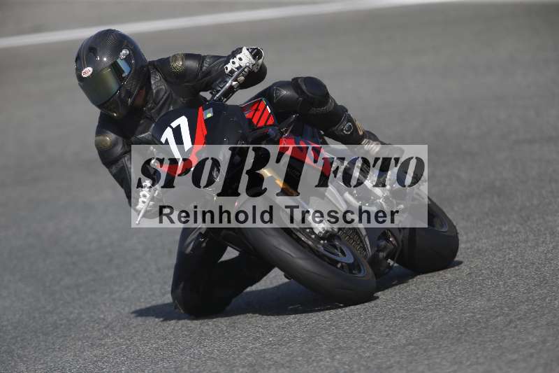 /Archiv-2024/01 26.-28.01.2024 Moto Center Thun Jerez/Gruppe gruen-green/77